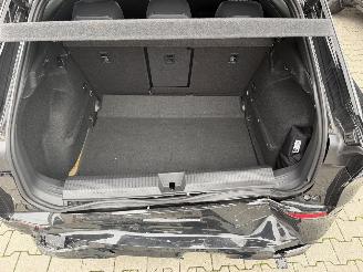 Volkswagen T-Roc 1.5 eTSI  R-Line / Nieuw model picture 14