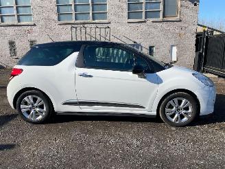 Vaurioauto  passenger cars Citroën DS3 SO CHIC 2014/3
