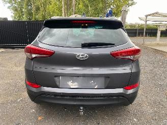 Hyundai Tucson 1.6 I picture 12