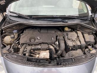 Peugeot 207 CC SPORT picture 6