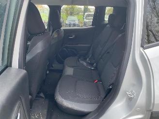 Jeep Renegade  picture 22