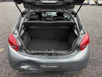 Peugeot 208 208 ALLURE picture 11