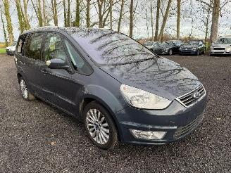 Ford Galaxy GHIA picture 2