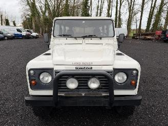 Land Rover Defender 2.5 D picture 7