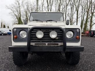 Land Rover Defender 2.5 D picture 4