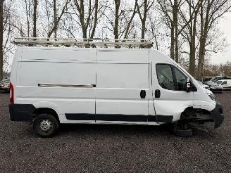 skadebil bedrijf Opel Movano 2.2 HDI 2023/8