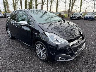 Peugeot 208 ALLURE picture 2