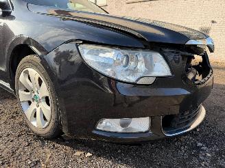 Skoda Superb AMBITION picture 3