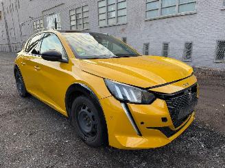 Peugeot 208 II GT LINE picture 2