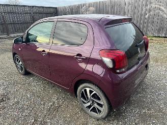 Peugeot 108 1.0 picture 10