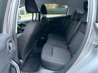 Peugeot 208 1.2 I picture 19