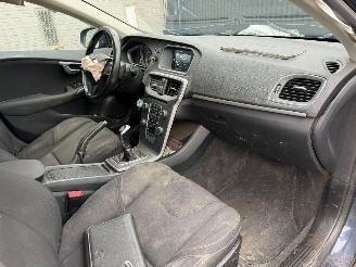 Volvo V-40 V 40 KINETIC picture 23