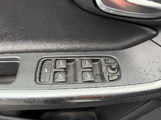 Volvo V-60 V 60 R-DESIGN picture 31