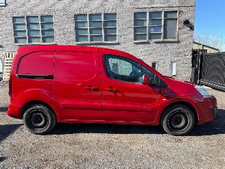 krockskadad bil bedrijf Citroën Berlingo 1.6 HDI 2017/5