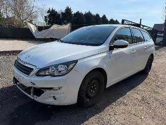 Peugeot 308 II SW STYLE picture 11