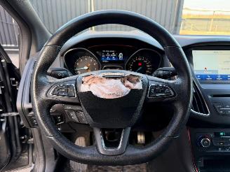 Ford Focus ST-LINE picture 25