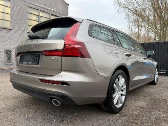 Volvo V-60 MOMENTUM picture 15