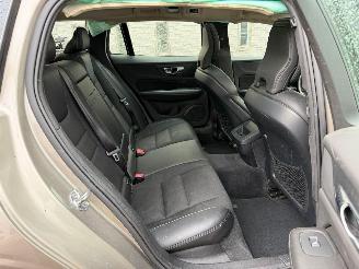 Volvo V-60 MOMENTUM picture 18