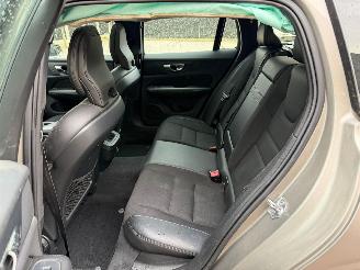 Volvo V-60 MOMENTUM picture 17