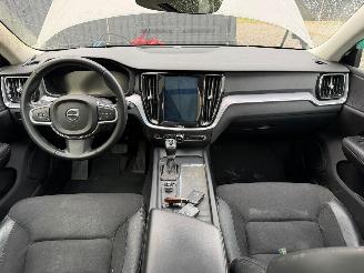 Volvo V-60 MOMENTUM picture 23