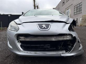 Peugeot 308 1.4 I picture 4