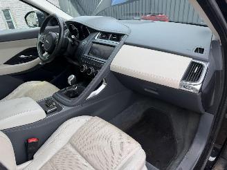 Jaguar E-Pace R-DYNAMIC S picture 22