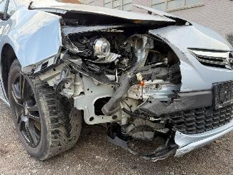 Opel Astra GTC OPC picture 3