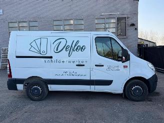 krockskadad bil vrachtwagen Renault Master 2.3 D 2017/4