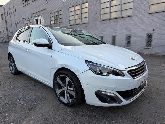 Peugeot 308 1.2 I picture 2