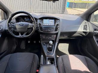 Ford Focus ST-LINE picture 24