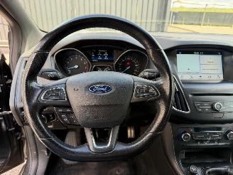 Ford Focus ST-LINE picture 25