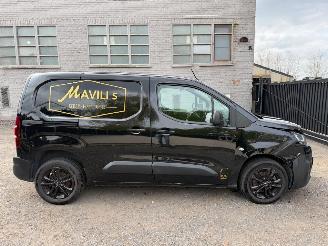 krockskadad bil auto Citroën Berlingo 1.5 HDI 2020/5