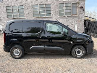 krockskadad bil bedrijf Citroën Berlingo 1.6 HDI 2019/7