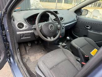Renault Clio EXPRESSION picture 23