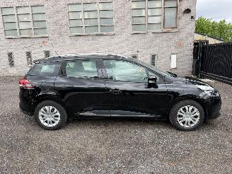 krockskadad bil auto Renault Clio IV GRANDTOUR EX 2015/2