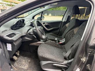Peugeot 2008 ACCESS picture 18