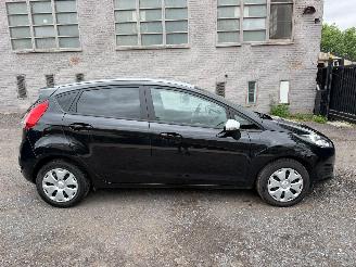 skadebil auto Ford Fiesta TREND 2016/4