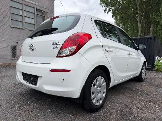 Hyundai I-20  picture 16