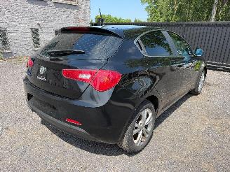 Alfa Romeo Giulietta 1.6 JTD picture 17