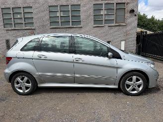 skadebil auto Mercedes B-klasse 1.5 2007/8