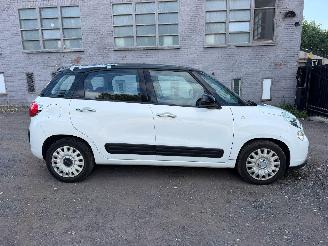 Damaged car Fiat 500L EASY 2013/9