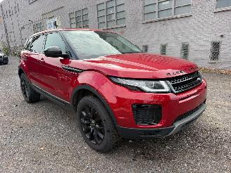 Land Rover Range Rover Evoque SE picture 2