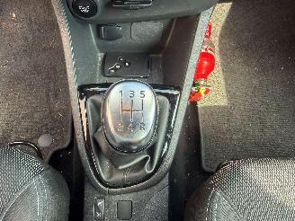 Renault Clio INTENS + picture 31