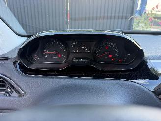 Peugeot 208 LIKE picture 25