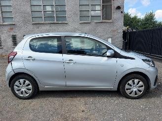 krockskadad bil auto Peugeot 108 ACTIVE 2019/5