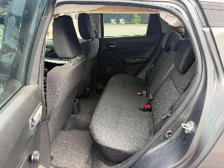 Suzuki Swift 1.3 picture 19