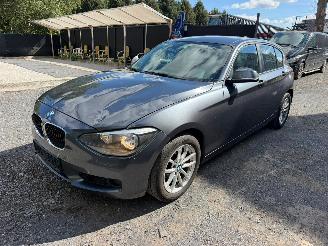 BMW 1-serie I picture 12
