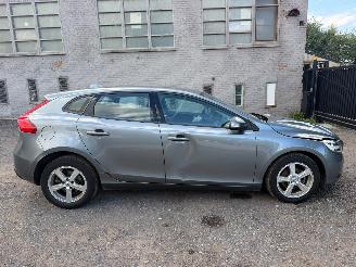 Voiture accidenté Volvo V-40 V 40 KINETIC 2016/6