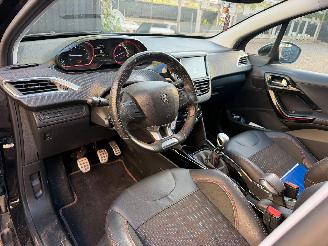 Peugeot 2008 GT LINE picture 24