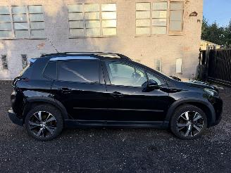 krockskadad bil auto Peugeot 2008 GT LINE 2017/7